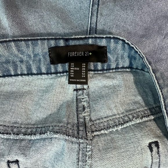 Plus Size 20 Forever 21 Blue Jean Rhinestone Shorts - Picture 8 of 8